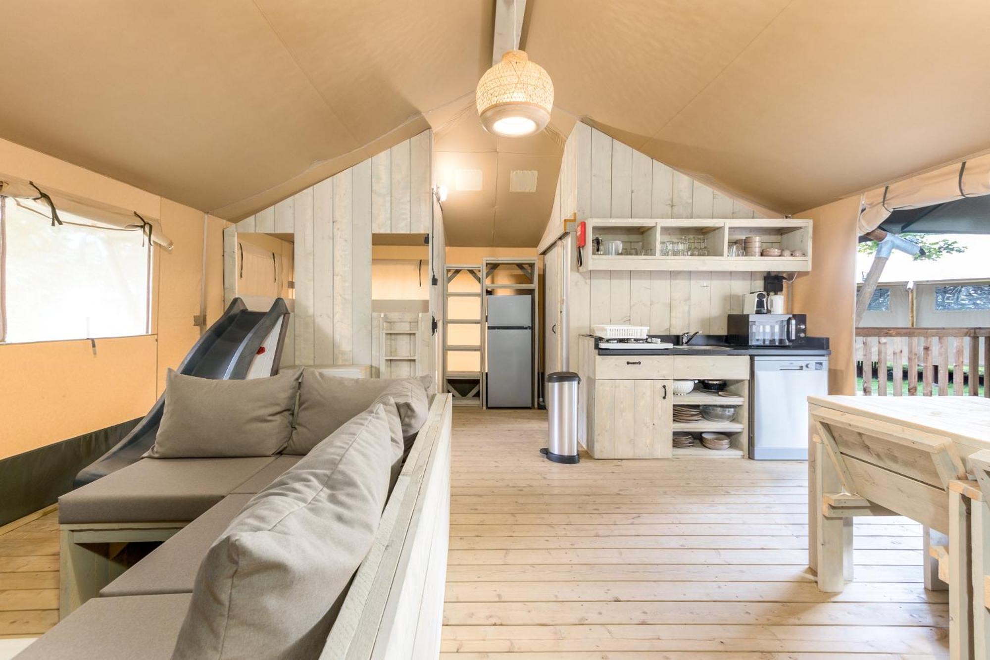 Hotel Landal Glamping Neufchâteau Esterno foto